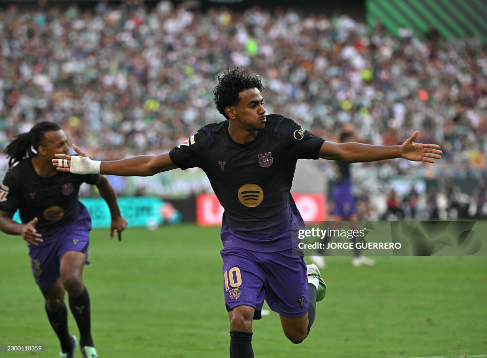 gettyimages-2300118359-2048x2048.jpg