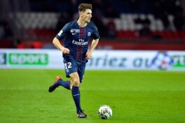 PSJ o'z futbolchisini Chelsi va Tottenxemga sotmadi