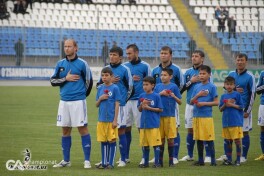 Aleksandr Kleckov “Neftchi” mashg'ulotlarida