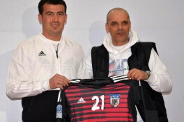 Muzaffar Abdullaev Neftchi nishonida