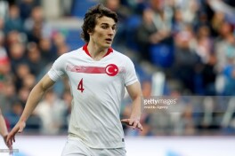 "Arsenal" turkiyalik futbolchi bilan muzokara olib borayotgani tasdiqlandi