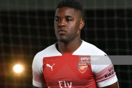 "Arsenal" hujumchisi A Seriyaga ko'chib o'tmoqda