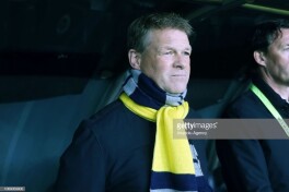 "Фенербахче" раҳбарияти бош мураббийга қўнғироқ қилиб, уни истеъфога чиқаришди
