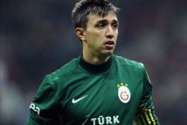 Fernando Muslera jarohat oldi