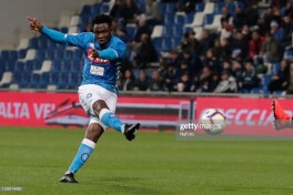 "Tottenxem" "Napoli" futbolchisini sotib olmoqchi