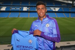 Rodri "Manchester Siti"dagi qaysi o'yinchi bilan o'ynashni xohlagan edi?