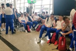 Rossiya terma jamoasi Shotlandiyaga qarshi o'yin uchun Glazgo shahriga uchib ketdi
