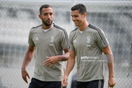 Benatiya Ronaldu va Messidan keyin qaysi futbolchilar "Oltin to'p" uchun kurashishini ma'lum qildi"