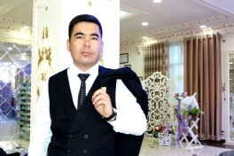 Исломбек Рустамбековни табриклаймиз
