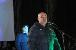 Зойир Мирзаев Қашқадарёдаги учта клубнинг раҳбарлари билан учрашади