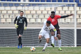 "Oq-tepa" Erkin Jabborov, Eldor Boymatov, Sunnatilla Mamadaliev va nigeriyalik legioner bilan kelishuvga erishdi