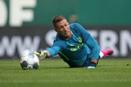 Rasman: Stekelenburg "Ayaks"ga qaytdi