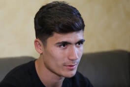 Jasurbek Yaxshiboev yangi jamoasida tanishtirildi