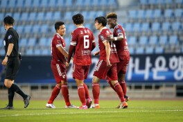K-liga. Tursunov avtogol urib qo'ygan o'yinda "Busan I'Park" so'nggi daqiqalarda mag'lubiyatdan qutulib qoldi