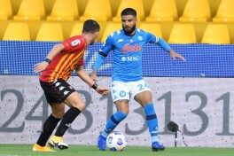 Seriya A. "Benevento" - "Napoli" 1:2, Aka-uka Insinelar gol urishdi