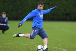 Rasman: “Arsenal” gretsiyalik himoyachi bilan shartnomani bekor qildi
