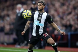 Deandre Yedlin "Galatasaroy" futbolchisiga aylanadi
