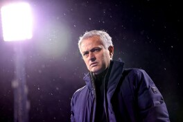 “Tottenxem” sobiq futbolchisi: “Mourinyuning taktikasi eskirdi”