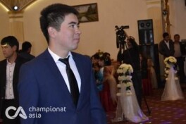 "Нефтчи" матбуот котиби жамоа билан хайрлашди