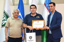 ЎФА спорт журналистларини байрам билан табриклади