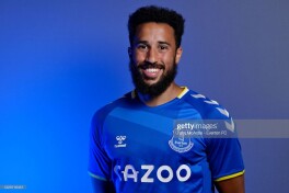 Taunsend "Everton" futbolchisiga aylandi
