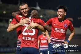 Xitoy. "Chuncin Lifan" murosa ko'chasini tanladi, Doston Tursunov 71 daqiqa harakatlandi