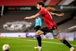 MYUning 7 futbolchisi restoranga borgani uchun karantinga olindi