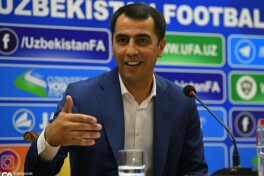 Равшан Эрматов: "Сречко Катанец "Пахтакор" - "Сурхон" ўйинидан 3 нафар ёш футболчини ён дафтарига ёзиб олди"
