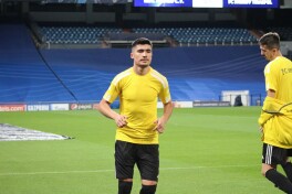 YCHL. "Sherif" va Yaxshiboevning "Santyago Bernabeu"dagi mashg'ulotidan suratlar