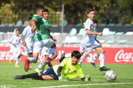 U-14 chempionati. "Odil Junior" "Turon"ga oltita to'p kiritgan o'yindan GALEREYA