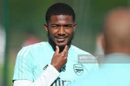 "Arsenal"ning ikki futbolchisi jamoani tark etishi mumkin