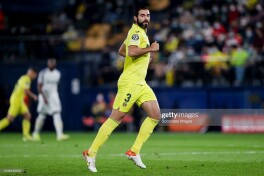 "Vilyarreal" 36 yoshli Albiol bilan shartnomani uzaytirdi