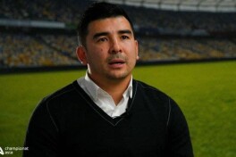 "Клубдаги ва клубдан ташқаридагилар шартномани бекор қилишга ундашган" - Камолиддин Мурзоев Жасур Жалолиддиновнинг "Локомотив"га ўтиши ва агентлар ҳақида