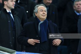 "Everton" xo'jayini klubni sotishga tayyor