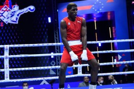 Olamsport: Rossiyalik Bivol aka-uka Klichkolarga chiroyli "otvet" qildi, Kuba professional boksga taqiqni olib tashladi