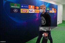 Zinchenko ukrainalik 10 yoshli qochqinni "Manchester Siti"ga taklif qildi
