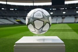 Chempionlar Ligasi finalining rasmiy to'pi namoyish etildi. Unda "tinchlik" deb yozilgan