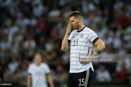 Зюле: "Фаолиятимда доимо меҳнатимга яраша муносабатда бўлишмаган"