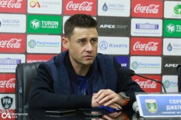 Server Jeparov: "Futbolchilar hakam bilan tortishmasdan birinchi o'rinda o'z ishlarini qilishlari kerak"