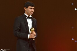 Yilning eng yaxshi futbolchisi. Iskanderov Shomurodovdan necha ball ko'p oldi?