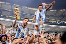 Messi Jahon chempionati, YCHL/ECHK va "Oltin to'p"ni qo'lga kiritgan tarixdagi 9-futbolchi