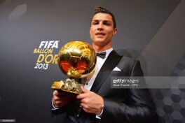 Ronaldu 2013 yil qo'lga kiritgan "Oltin to'p"ini sotib yubordi