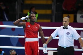 Olamsport: Afsonaviy La Krusning Bahodir Jalolov haqidagi fikrlari, Meyvezer gangsterning nevarasi bilan jang qiladi