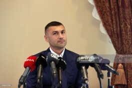 Burak Yilmaz 37 yoshida butsalarini mixga ildi