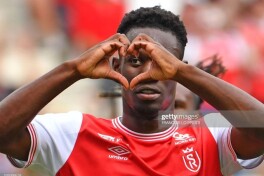 “Inter” “Arsenal” hujumchisini sotib olish uchun 35 million evro berishga tayyor