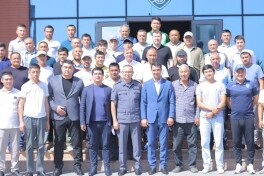 Derbida xorijlik hakamlar, Farg'onada ko'rinish bergan Fyodorov va O'FA birinchi vice-prezidentining "Neftchi" muxlislari bilan uchrashuvi haqida (Bekzod Tolibov blogi)