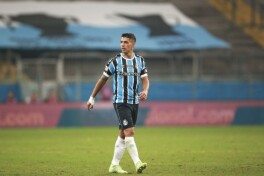 Luis Suares 19 daqiqa ichida xet-trik qayd etdi 