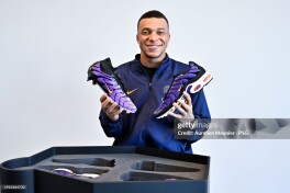 Nike, Adidas yoki Under Armour? Jahon brendlari Mbappe uchun kurashga kirishdi