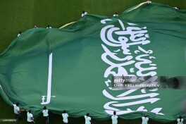 Oltin to'p sohibi Saudiya Arabistoni klubida ish boshladi