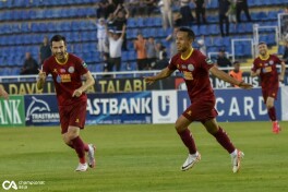 Абдихолиқов хет-трик қайд этган "Насаф" - "Локомотив" учрашувидан ГАЛЕРЕЯ